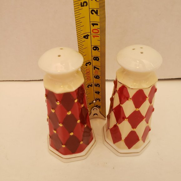 Harlequin Diamond Design Salt and Pepper Shakers - Picture 6 of 6